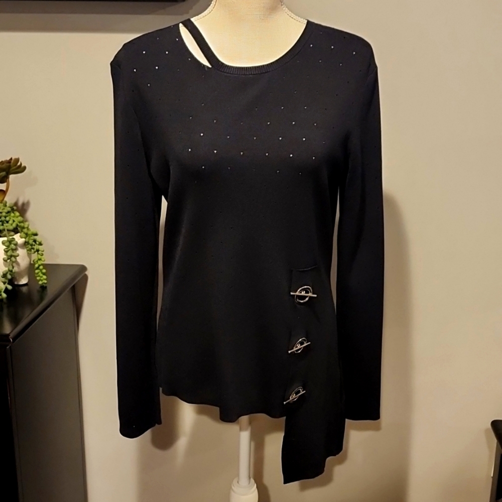 Gabby Isabella size medium (plus extra stretch to fit a L or XL)
